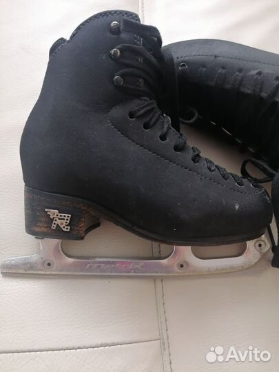 Фигурные коньки risport 195