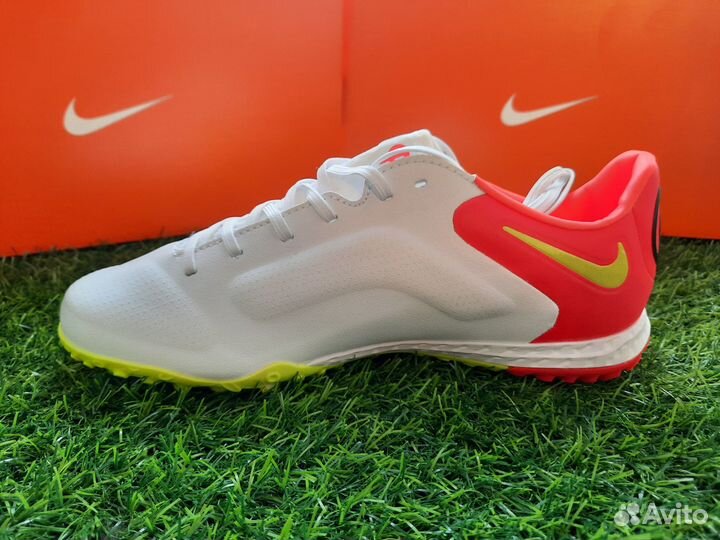 Сороконожки Nike React Tiempo Legend 9