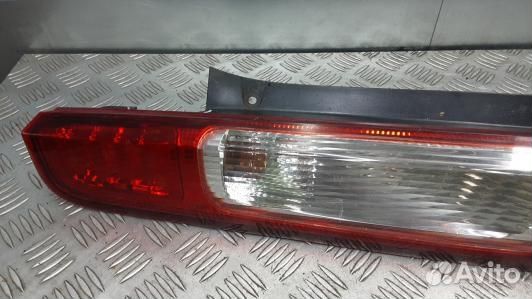 Фонарь задний левый ford focus 2 (UBN24MX01)