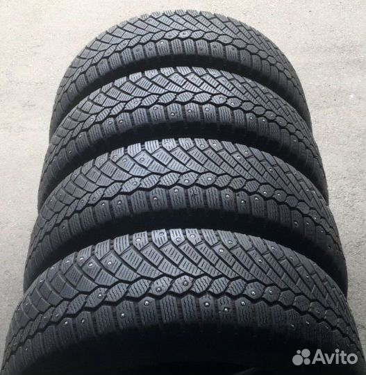 Continental ContiIceContact 4x4 235/65 R17