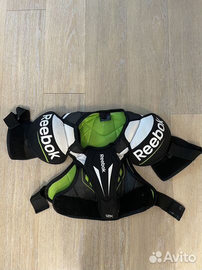 Нагрудник хоккейный