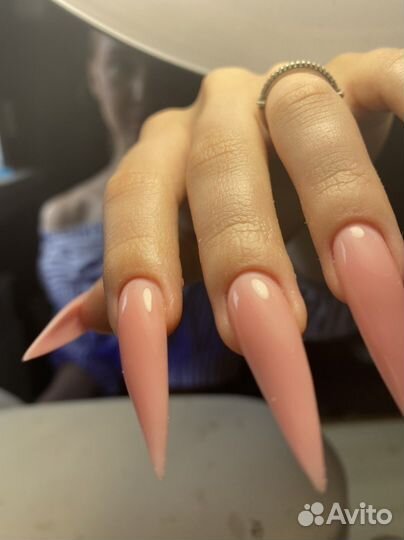 Наращивание ногтей на дому