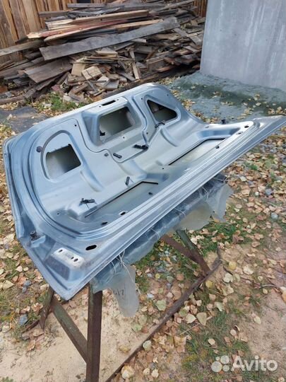 Крышка багажника peugeot 407