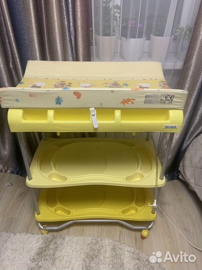 Пеленальный столик с ванночкой
