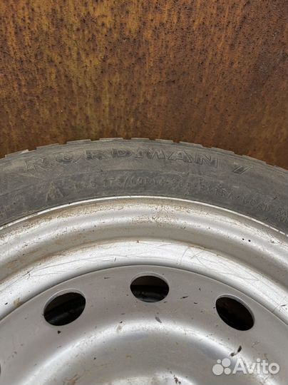 Продам 2 колеса