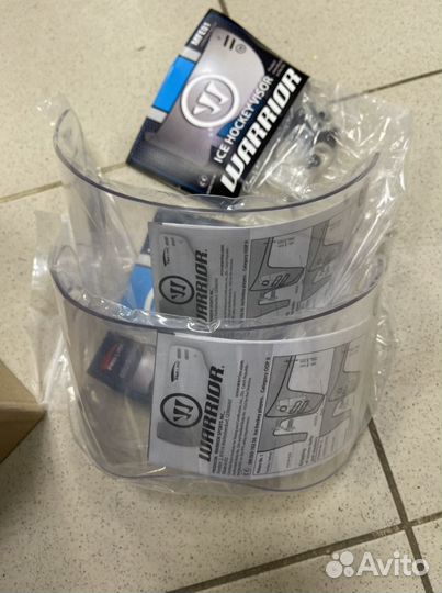 Шлем хоккейный warrior