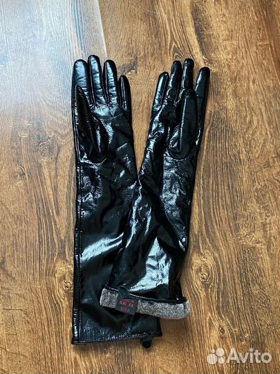 Перчатки женские кожаные новые