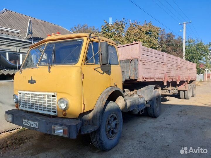 МАЗ 504 с полуприцепом, 1976