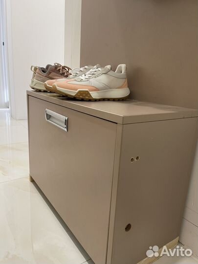 Вешалка в прихожую