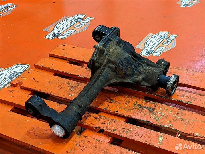 Редуктор передний w470 X-class 642.889 2019