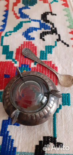 Мельхиоровая солонка с ложечкой