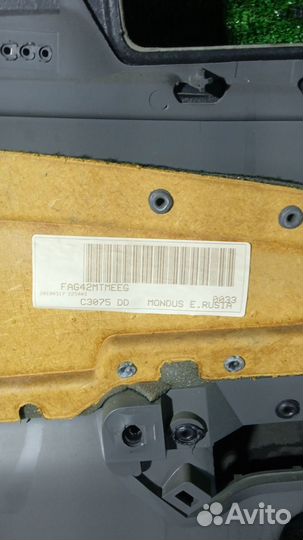 Обшивка двери передней правой Ford Focus