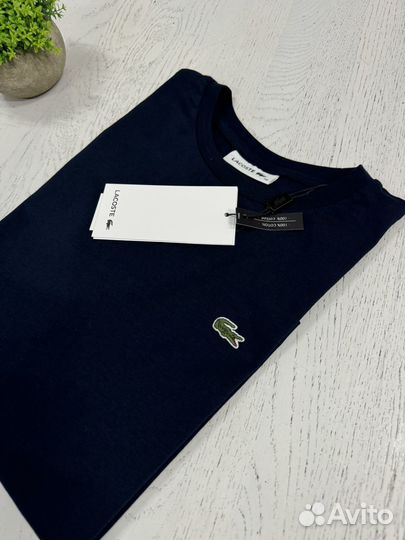 Женская футболка Lacoste