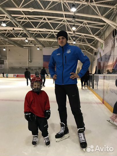 Тренер инструктор по катанию на роликах