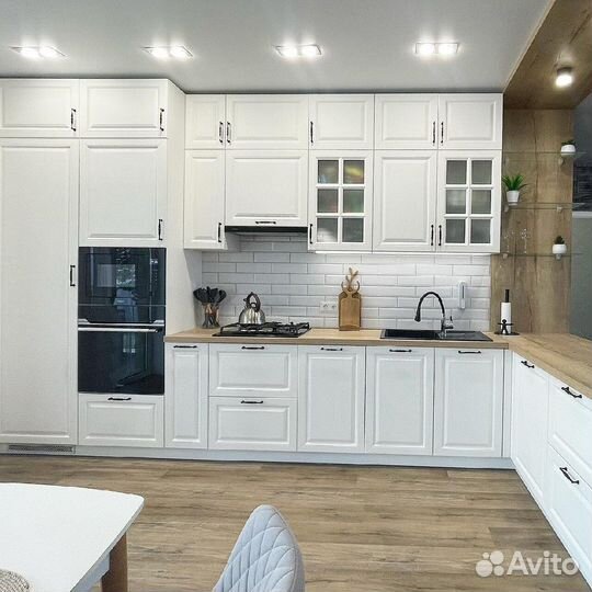 Кухонный гарнитур угловой