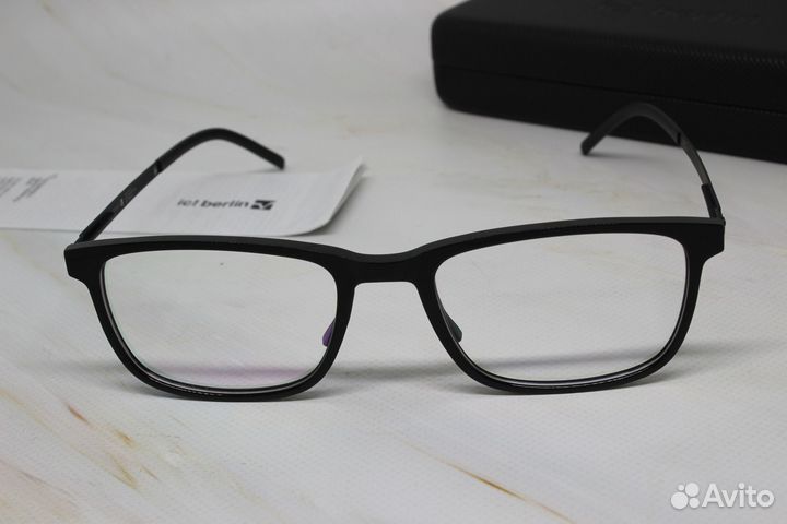 Опpавa для oчкoв ic berlin