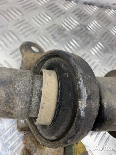 Карданный вал задний Audi Q7 4L BUG