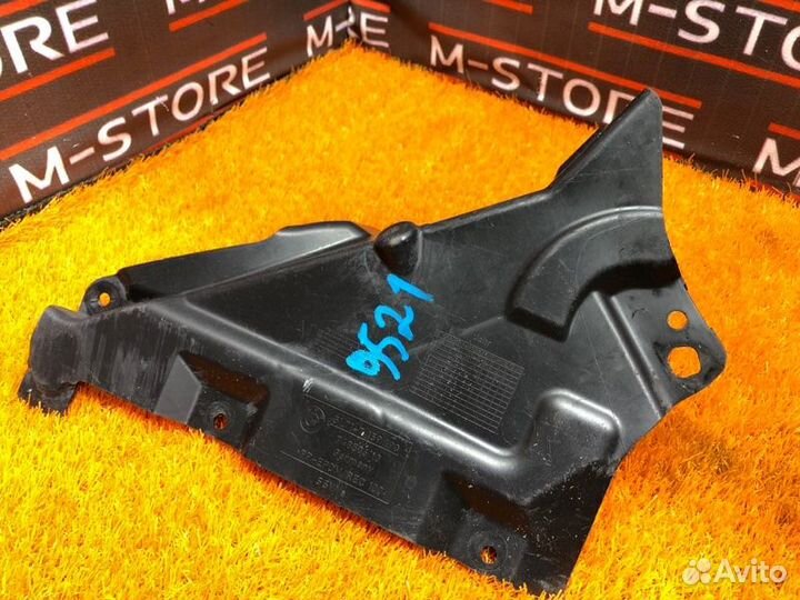 Подкрылок передний правый Bmw 3-Series E90 N46B20B