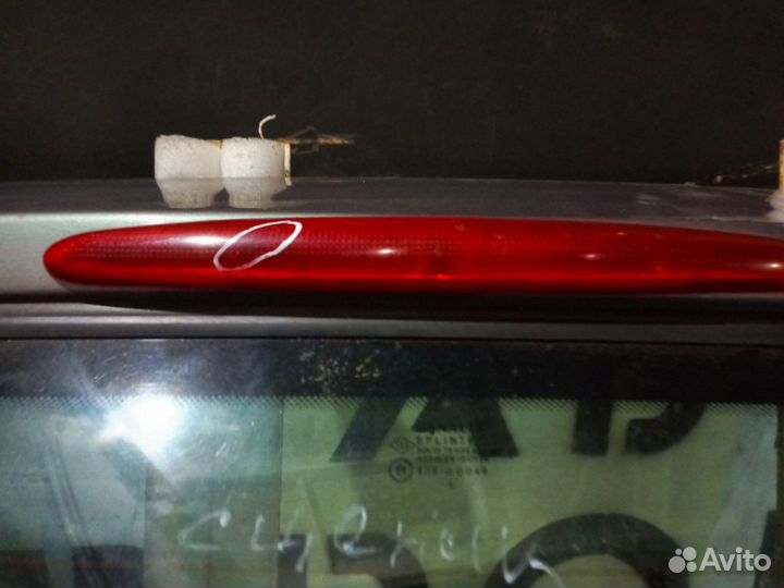 Стоп сигнал багажника Renault Scenic 1