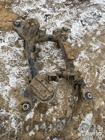 Задний подрамник range rover l322