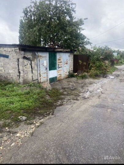 Гараж, > 30 м²