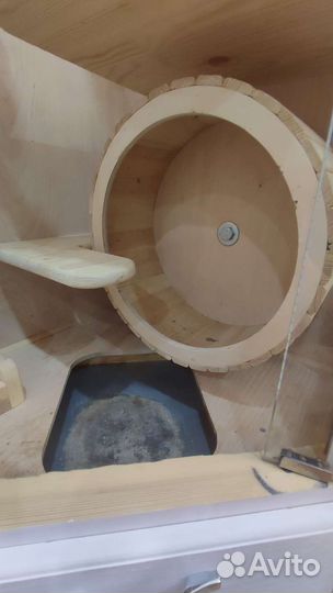 Б/У Угловая клетка витрина для шиншил, белки, дегу