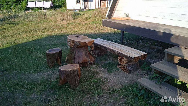 Стулья табуретки столы лавочки из бревна