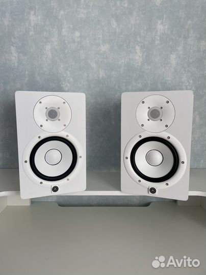 Акустическая система студийный монитор Yamaha HS7