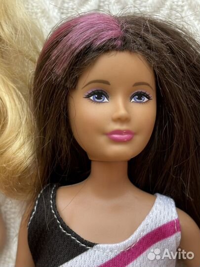 Барби разные