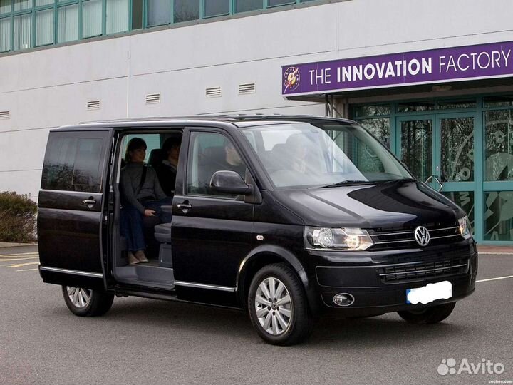 Трансфер на минивене и попутчик