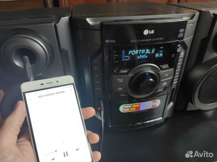 Музыкальный центр LG