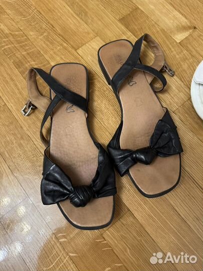 Босоножки женские 38