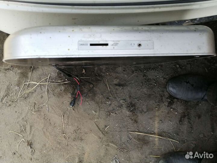 Автомобильный потолочный монитор-телевизор-DVD