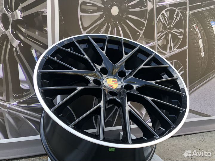 Новые разноширокие диски на Porshe Panamera