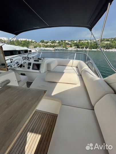 Морская прогулка на яхте в Сочи Azimut 57