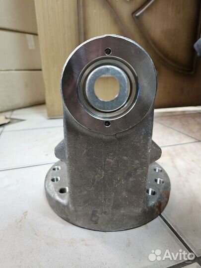 Цапфа Ивеко 42103347