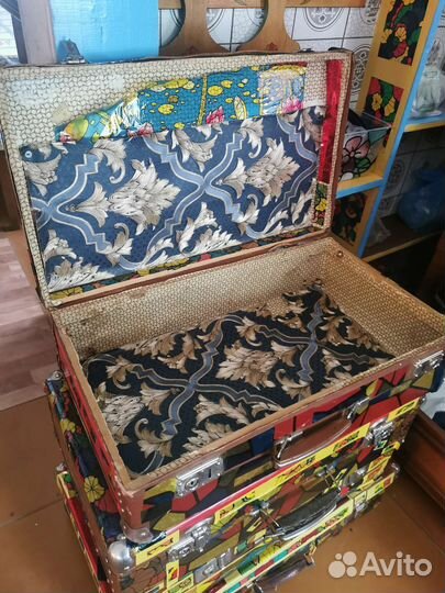 Старые чемоданы