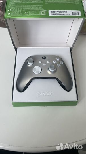 Геймпад xbox One lunar shift