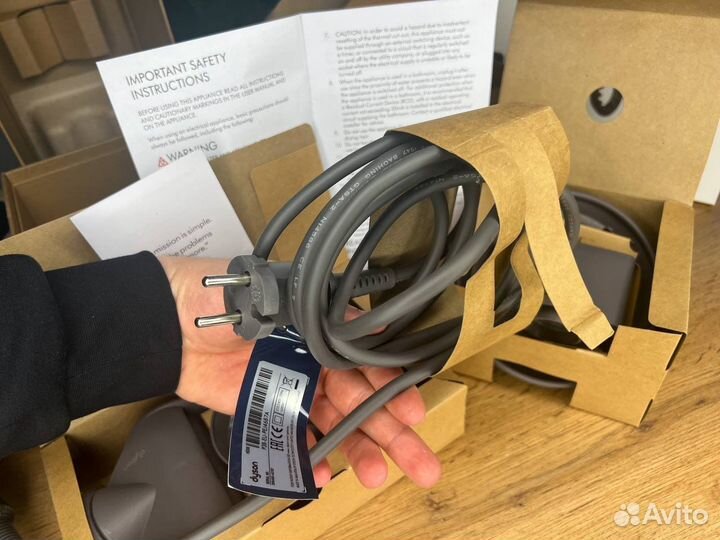 Фен dyson 2023 / Малазия / 1:1