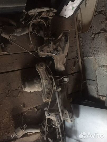 Подрамник Honda cr v 3