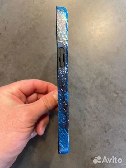 Чехол на iPhone 13