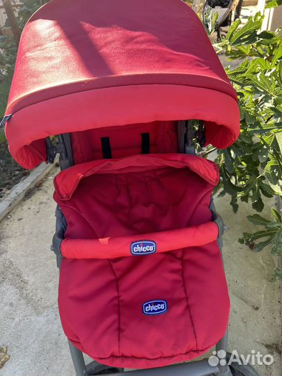 Прогулочная коляска chicco