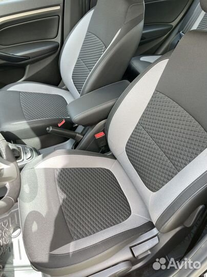 Сидения на Лада Веста