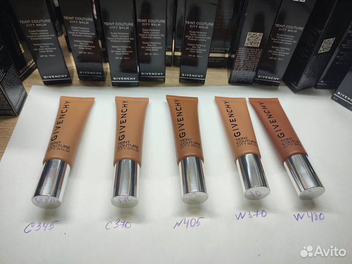 Тональный крем Givenchy новый