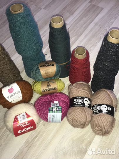 1кг Пряжи моточной и на бобинах пакетом