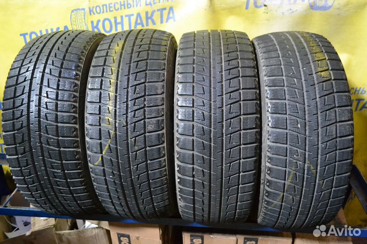 Bridgestone Blizzak Revo2 215/45 R17