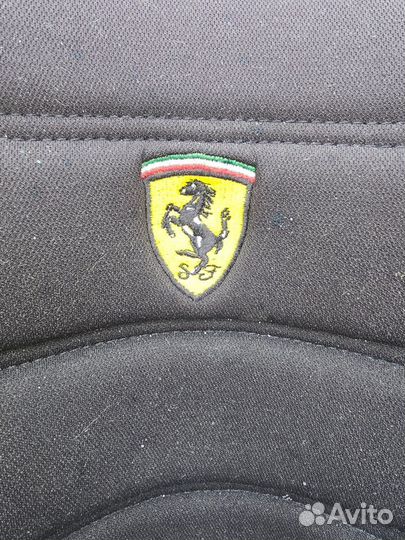 Автокресло детское Ferrari