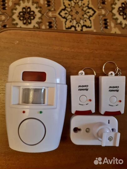 Охранная сигнализация с инфракрасным датчиком движ