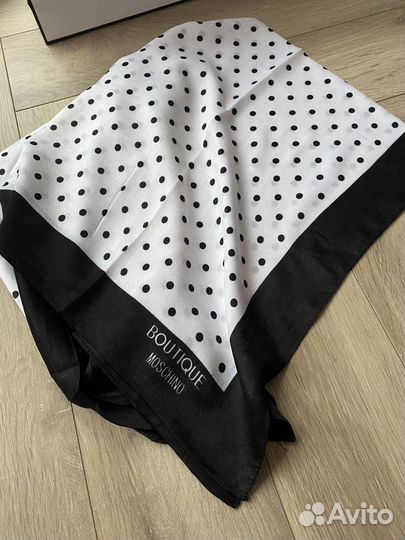 Платок Moschino женский