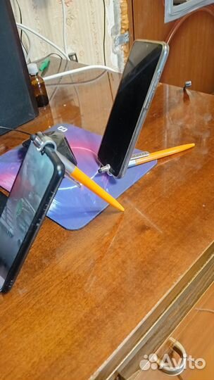 Ручка сувенирная - подставка для телефона